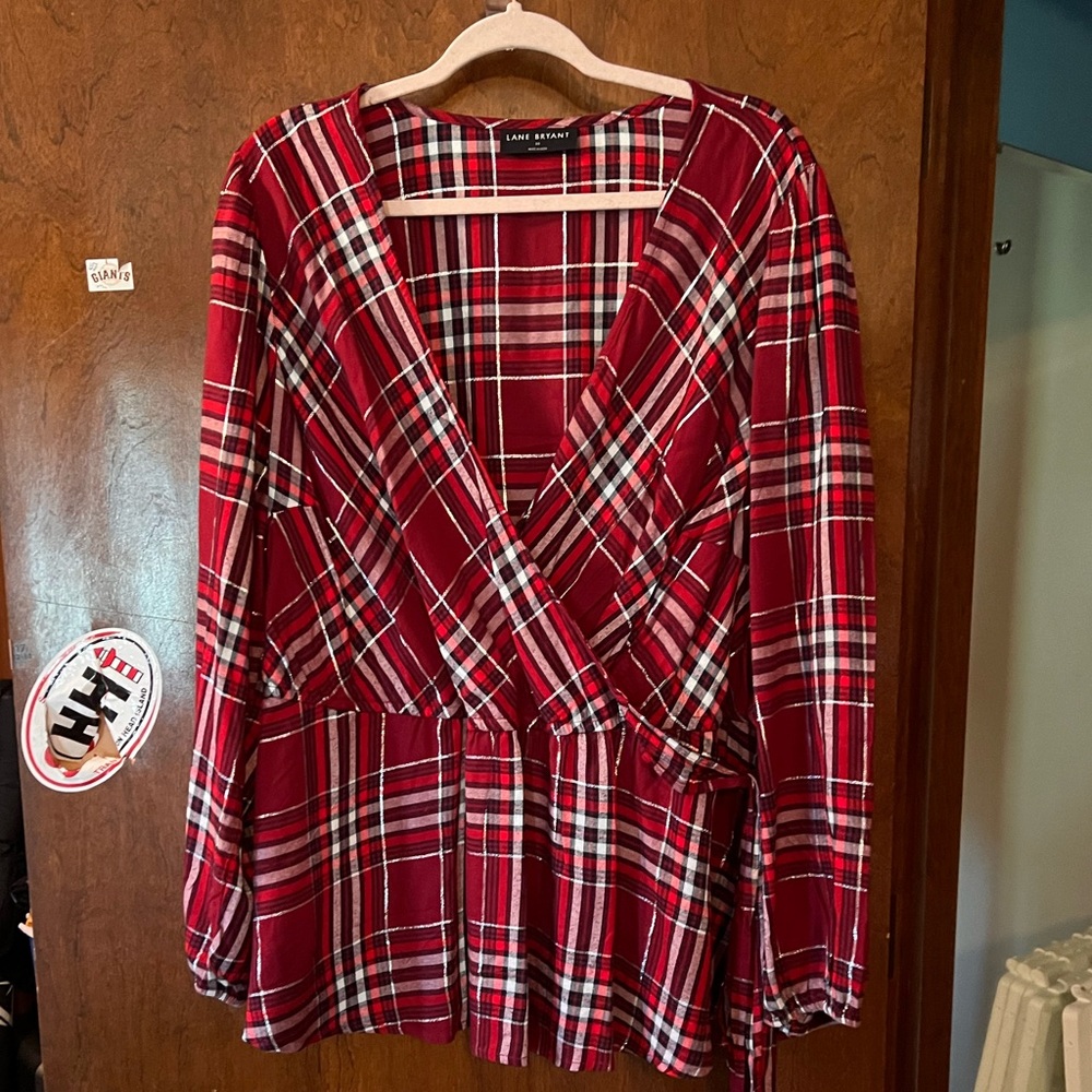 Lane Bryant -Faux-Wrap Plaid Top - Size 22 🌟 EUC